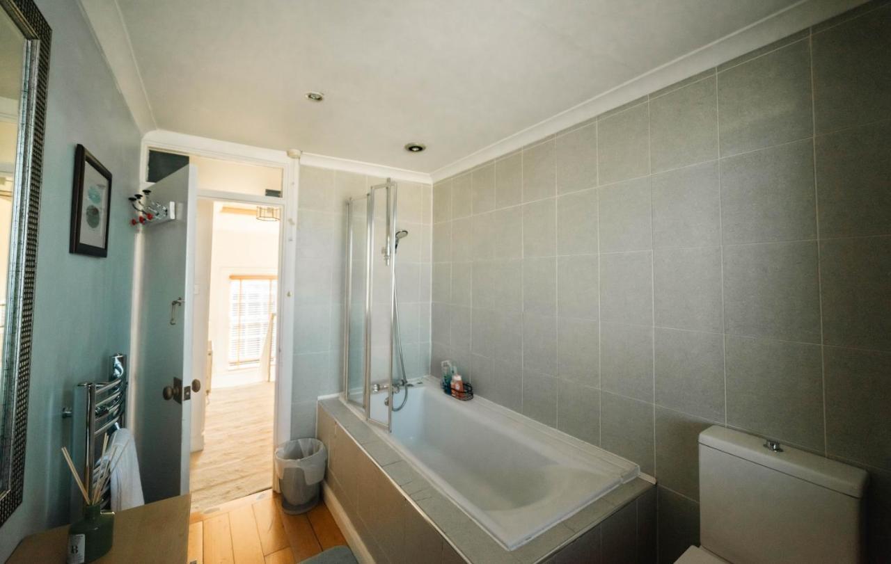 Stylish 2 Bedroom Flat In Camden Town Лондон Экстерьер фото