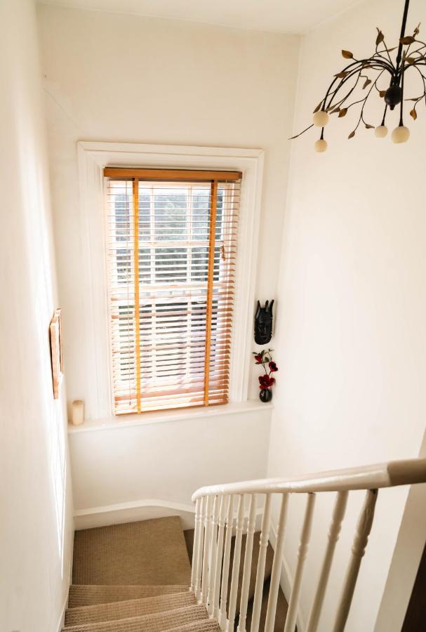 Stylish 2 Bedroom Flat In Camden Town Лондон Экстерьер фото