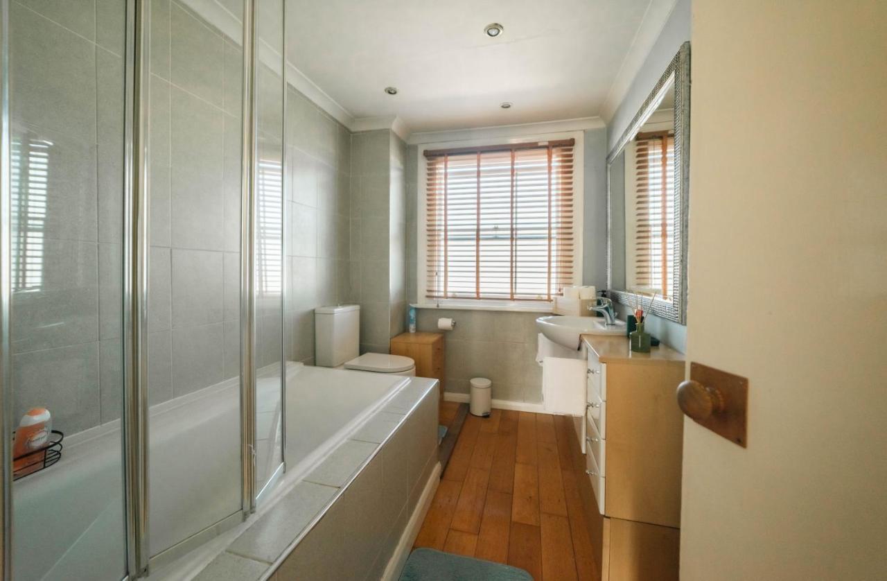 Stylish 2 Bedroom Flat In Camden Town Лондон Экстерьер фото