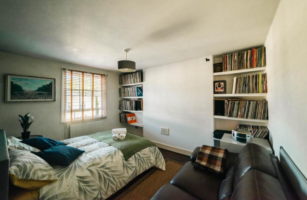 Stylish 2 Bedroom Flat In Camden Town Лондон Экстерьер фото